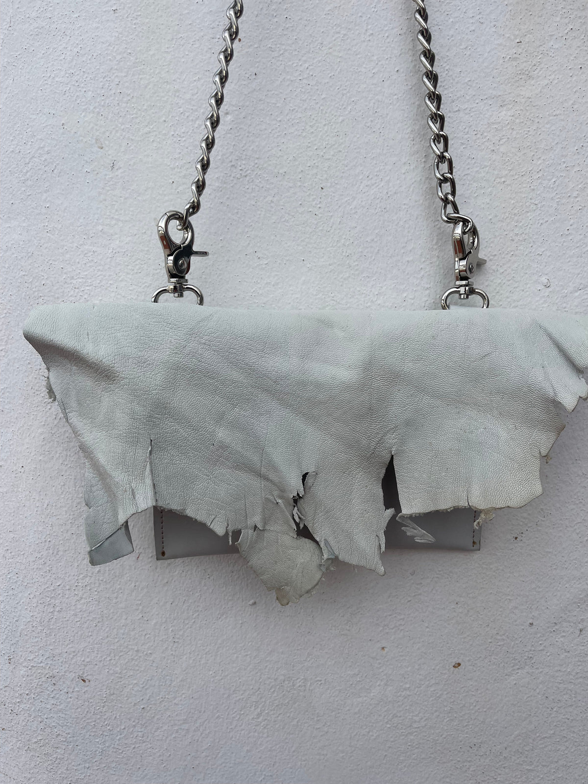 Salt Memory raw white leather bag detail